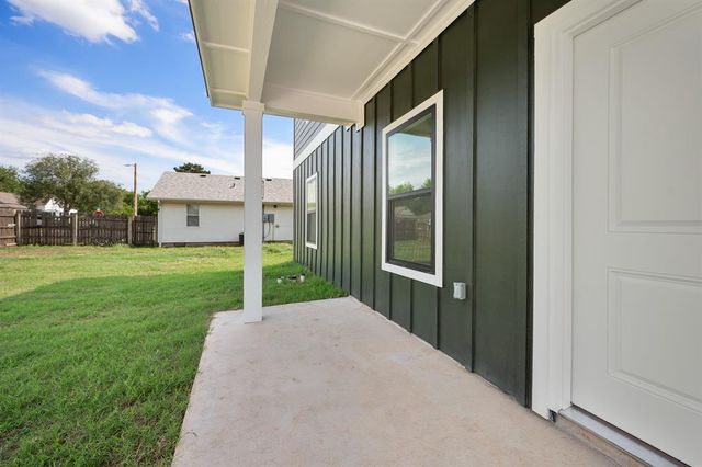 9 N State Street, Edmond, OK 73003