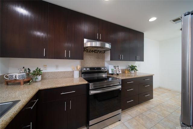 520 Lunalilo Home Road 6319, Honolulu, HI 96825