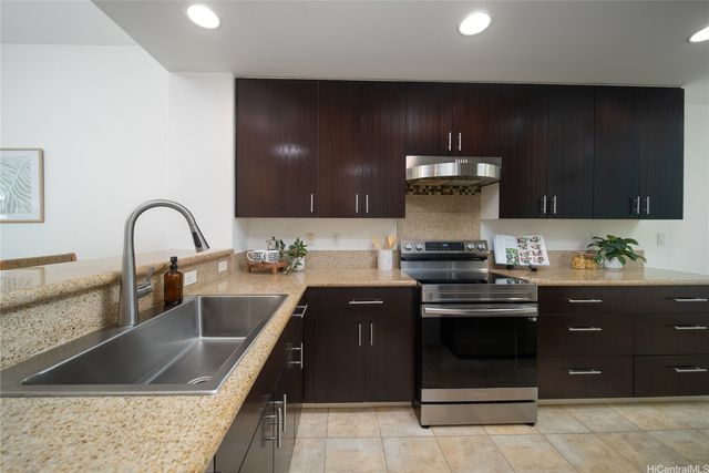 520 Lunalilo Home Road 6319, Honolulu, HI 96825