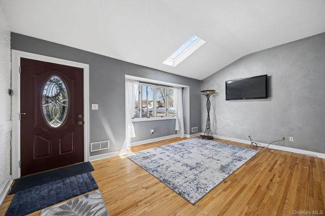 336 W 23rd Street, Deer Park, NY 11729