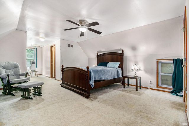 317 E Waterford Street, Wakarusa, IN 46573