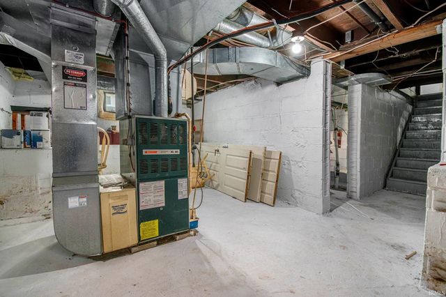 317 E Waterford Street, Wakarusa, IN 46573