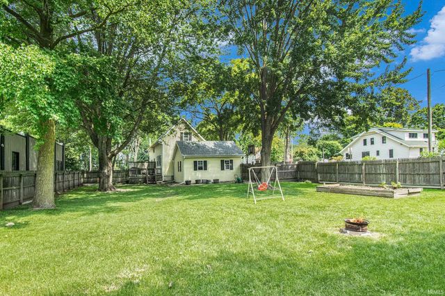 317 E Waterford Street, Wakarusa, IN 46573