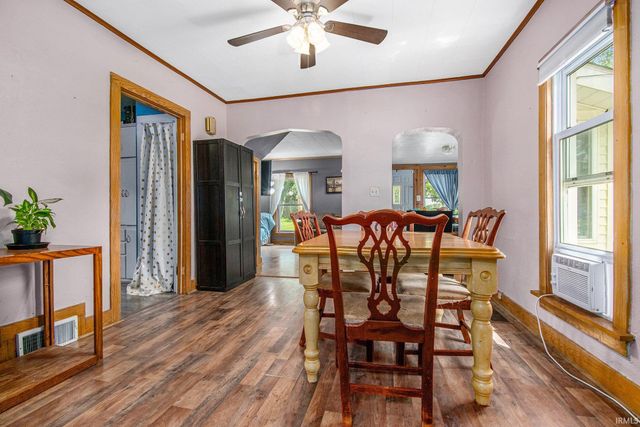 317 E Waterford Street, Wakarusa, IN 46573