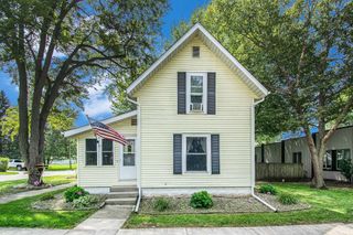 317 E Waterford Street, Wakarusa, IN 46573