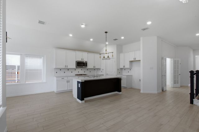 700 Pistachio Parkway, Forney, TX 75126