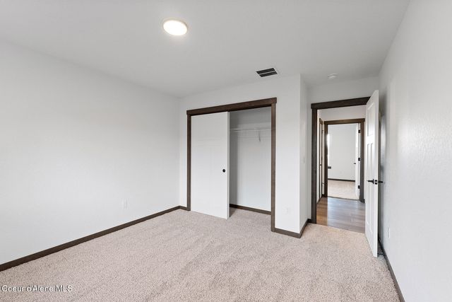 8989 W Swather AVE, Rathdrum, ID 83858