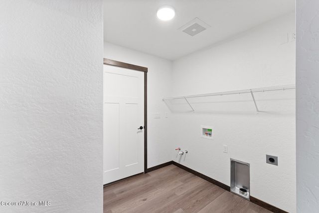 8989 W Swather AVE, Rathdrum, ID 83858