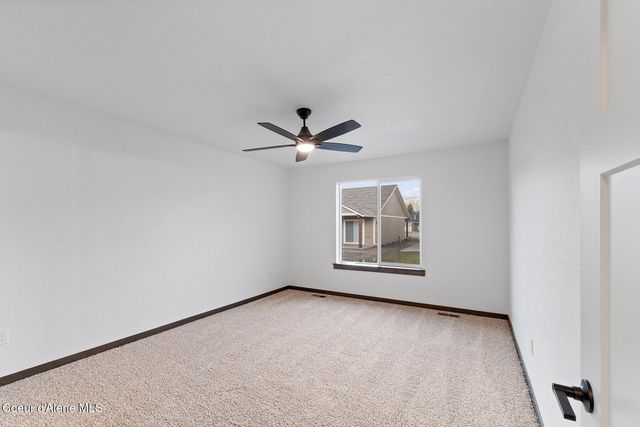 8989 W Swather AVE, Rathdrum, ID 83858