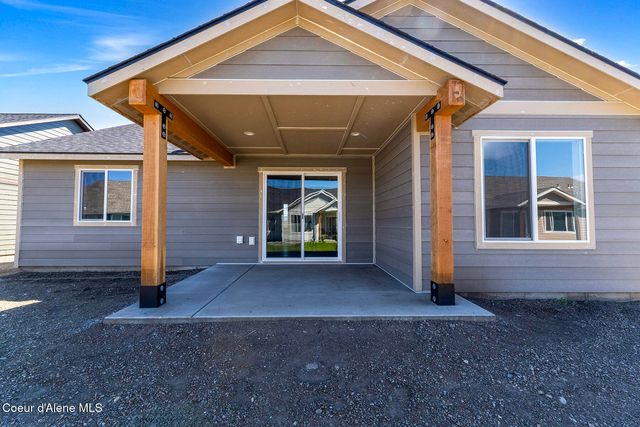8989 W Swather AVE, Rathdrum, ID 83858
