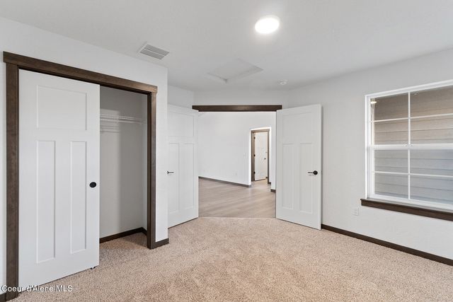 8989 W Swather AVE, Rathdrum, ID 83858