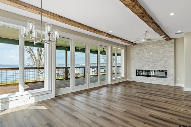 22107 Bluewater, Chandler, TX 75758