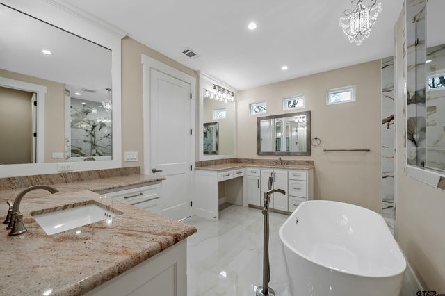 22107 Bluewater, Chandler, TX 75758