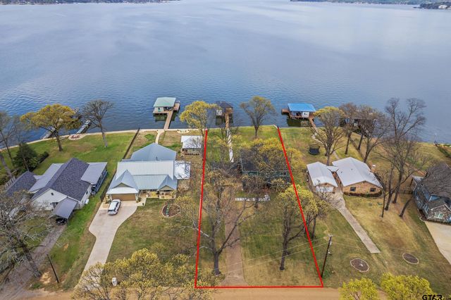 22107 Bluewater, Chandler, TX 75758