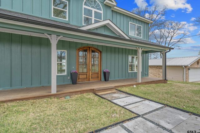 22107 Bluewater, Chandler, TX 75758