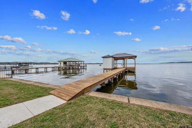 22107 Bluewater, Chandler, TX 75758