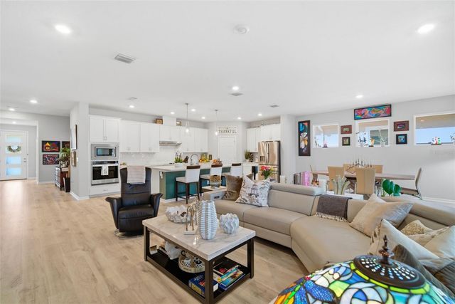 31477 WESTBURY ESTATES AVENUE, Wesley Chapel, FL 33545