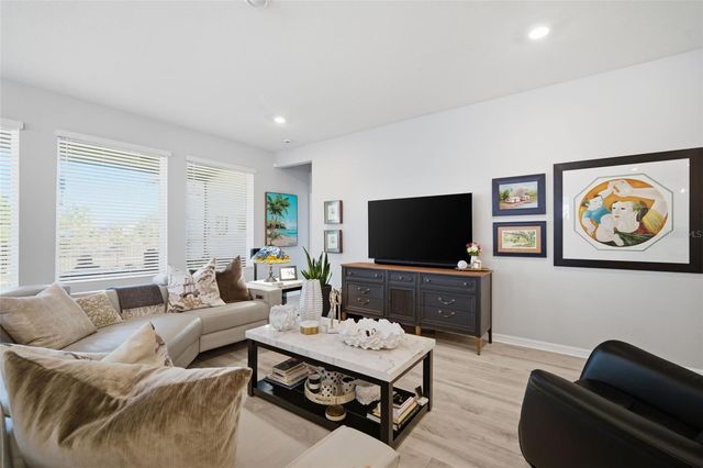 31477 WESTBURY ESTATES AVENUE, Wesley Chapel, FL 33545