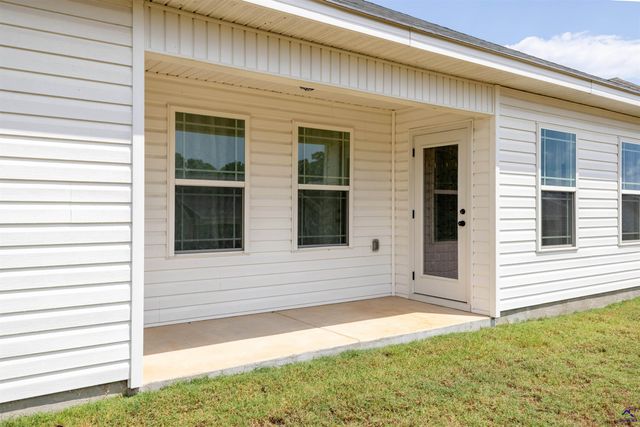 168 Red Tail Circle, Byron, GA 31008