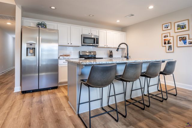 168 Red Tail Circle, Byron, GA 31008
