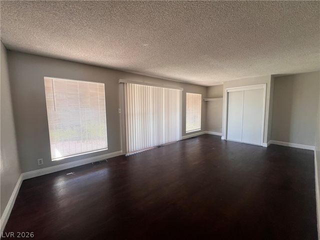 5901 Idle Avenue, Las Vegas, NV 89107