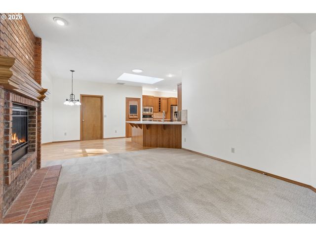 13935 Sw WEIR Rd, Beaverton, OR 97008