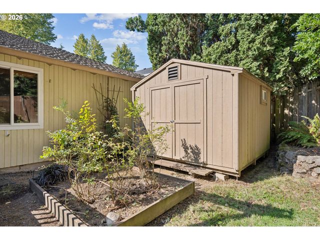13935 Sw WEIR Rd, Beaverton, OR 97008