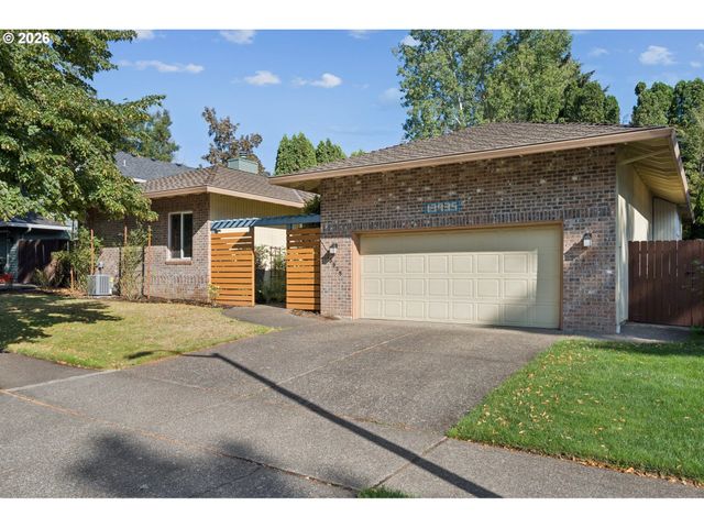 13935 Sw WEIR Rd, Beaverton, OR 97008