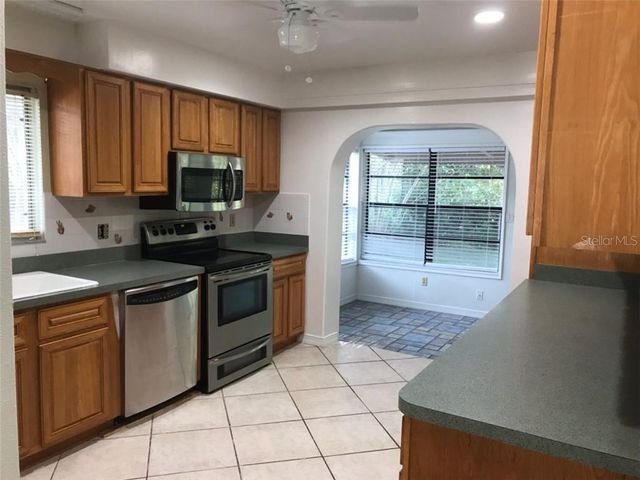 1823 THORNWOOD COURT, Wesley Chapel, FL 33543