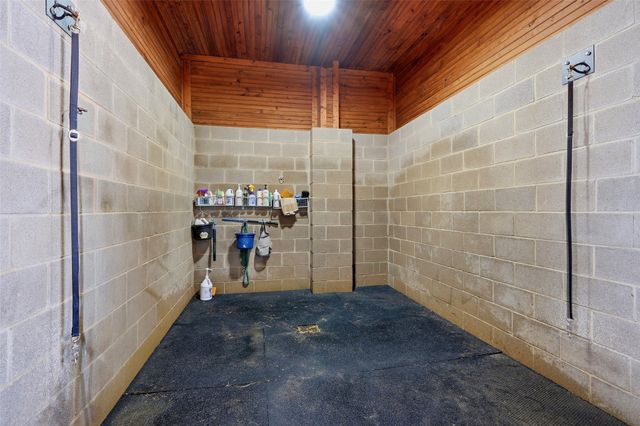 10531 Cole Road, Pilot Point, TX 76258