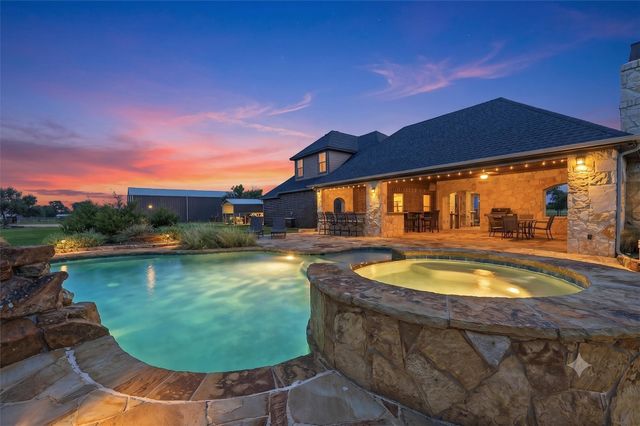 10531 Cole Road, Pilot Point, TX 76258