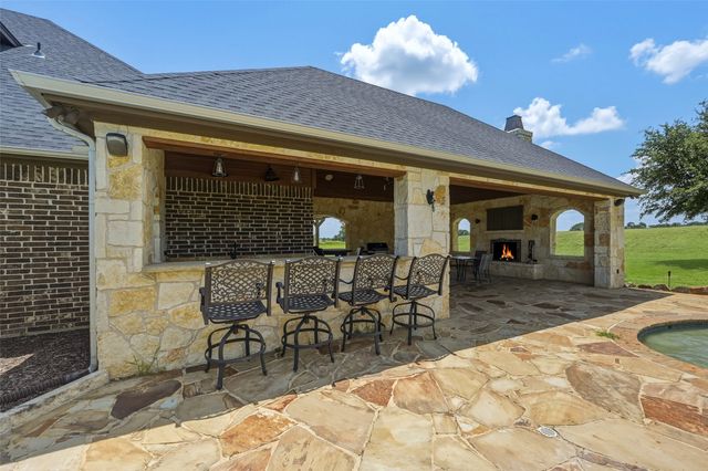 10531 Cole Road, Pilot Point, TX 76258