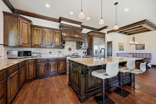 10531 Cole Road, Pilot Point, TX 76258
