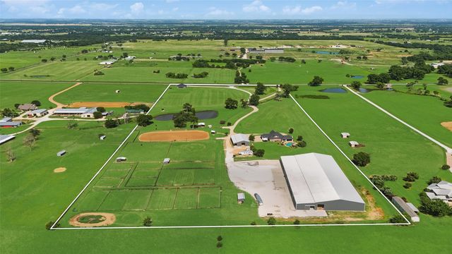 10531 Cole Road, Pilot Point, TX 76258