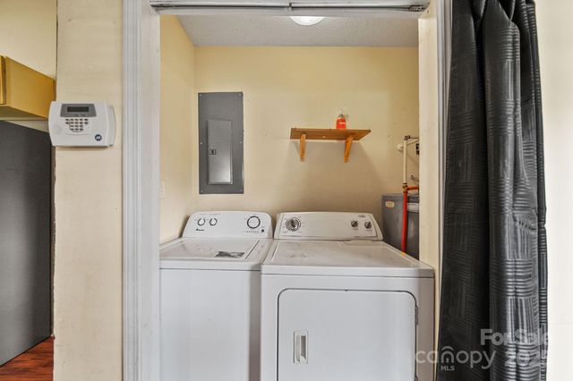 196 Spruce Street, Badin, NC 28009