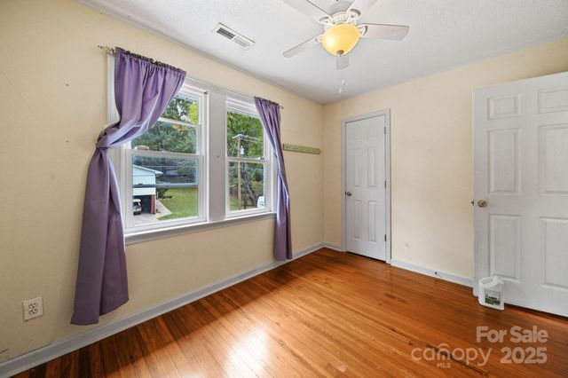 196 Spruce Street, Badin, NC 28009