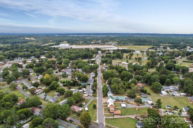 196 Spruce Street, Badin, NC 28009