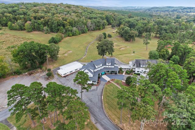 196 Spruce Street, Badin, NC 28009