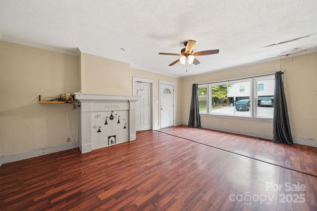 196 Spruce Street, Badin, NC 28009