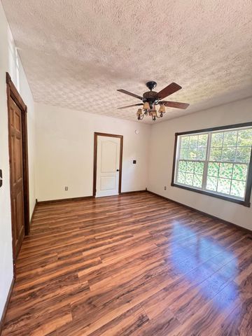 143 Salt River Road, Danville, KY 40422