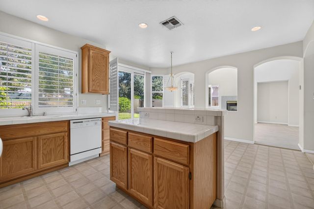 3317 Corvina Dr, Rancho Cordova, CA 95670