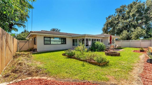 2352 RUTLAND LANE, Clearwater, FL 33763