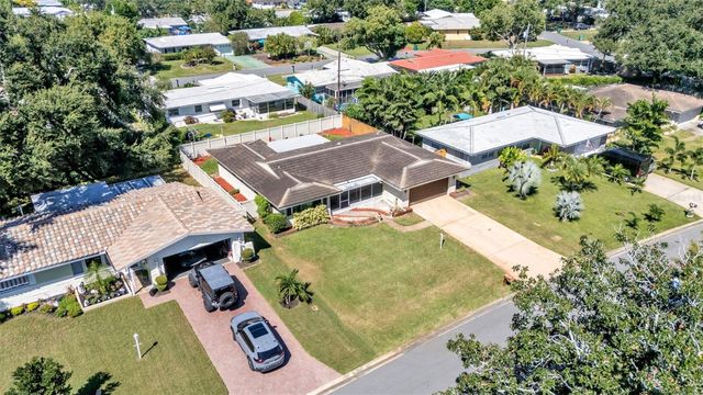 2352 RUTLAND LANE, Clearwater, FL 33763