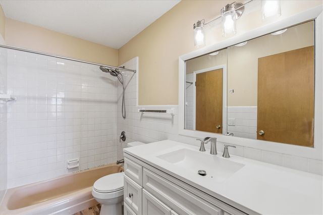 4750 W Ellsworth Road, Ann Arbor, MI 48103