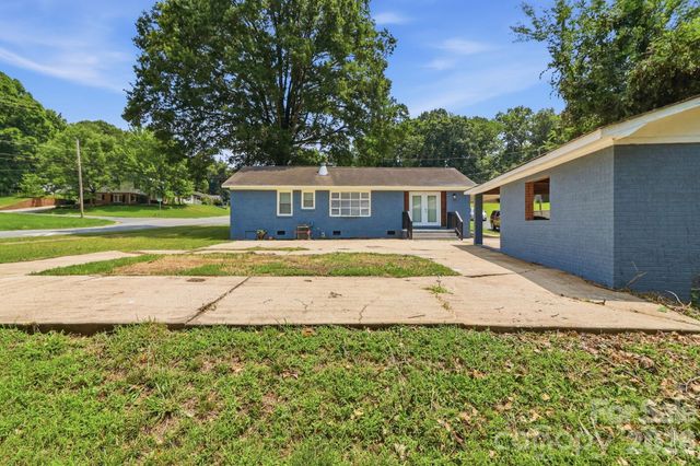 4800 Westridge Drive, Charlotte, NC 28208