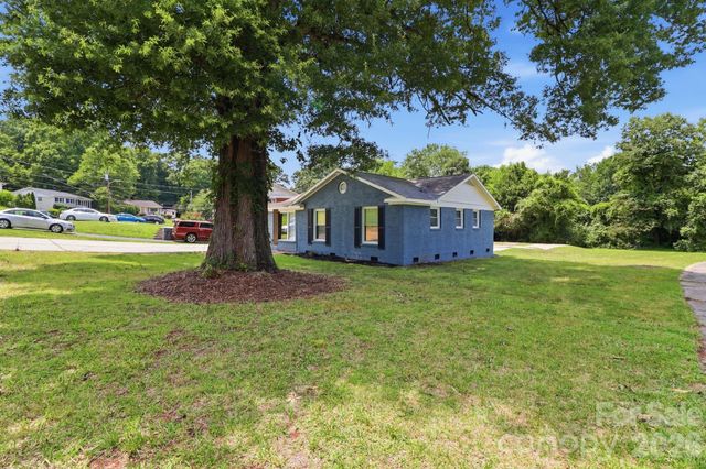 4800 Westridge Drive, Charlotte, NC 28208