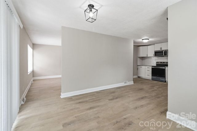 4800 Westridge Drive, Charlotte, NC 28208