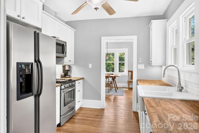 15 Westgate Road, Asheville, NC 28806
