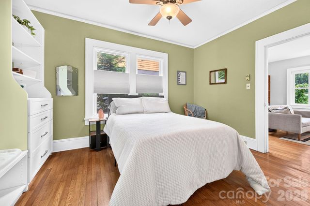 15 Westgate Road, Asheville, NC 28806