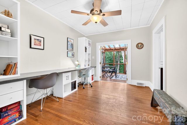 15 Westgate Road, Asheville, NC 28806